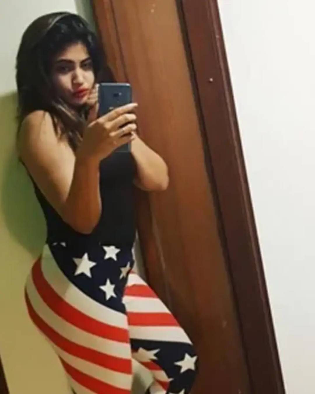 female call girl in Chattarpur